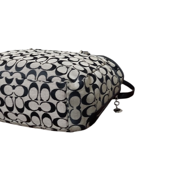 Coach Jacquard & Leather Gallery Tote EUC - Picture 10 of 15